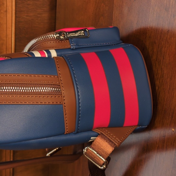 NWOT Loungefly SDCC 2022 Marvel Captain Carter Mini Backpack - Picture 8 of 11